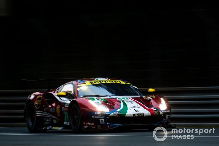 #71 AF Corse, Ferrari 488 GTE: Sam Bird, Davide Rigon, Miguel Molina 