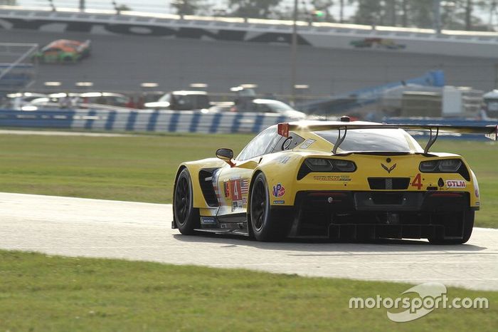 #4 Corvette Racing Corvette C7.R, GTLM: Oliver Gavin, Tommy Milner, Marcel Fassler