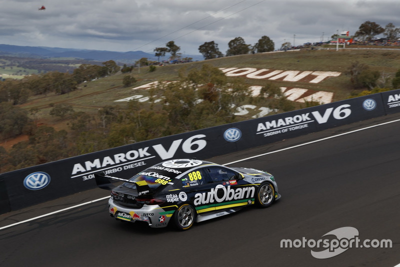 Craig Lowndes, Steven Richards, Holden Commodore ZB