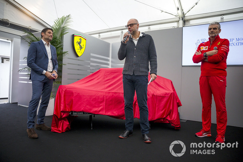 Кімі Райкконен, Ferrari та Себастьян Феттель, Ferrari, представляють нову ліврею Ferrari