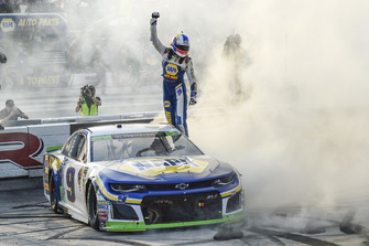 1. Chase Elliott, Hendrick Motorsports, Chevrolet Camaro NAPA Auto Parts