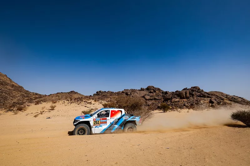 #251 Mintimes Yunxiang Rally Team Toyota: Rong Zi, Hong Yu Pan