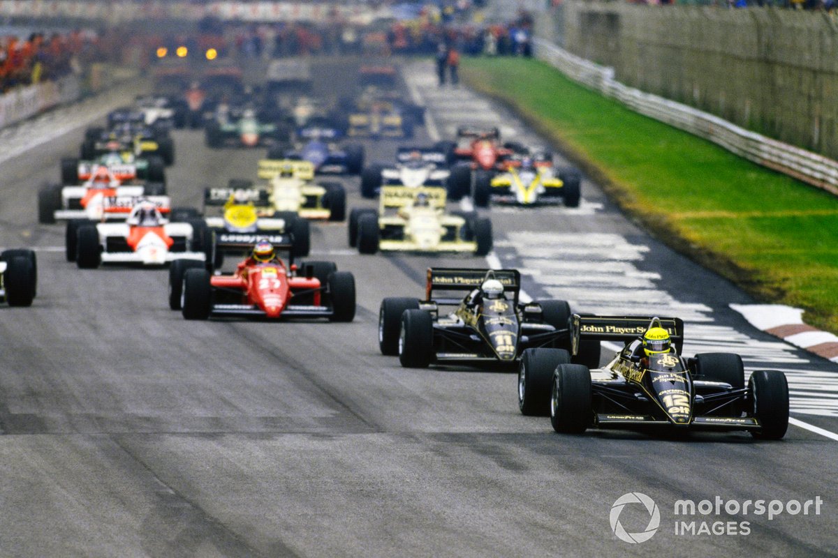 Ayrton Senna, Lotus 97T Renault leads