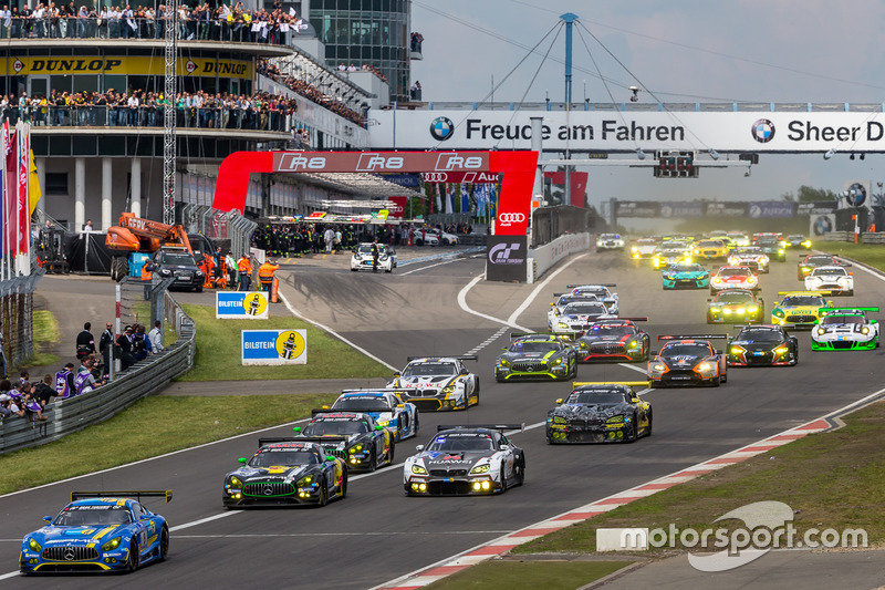 #5: Start zum 24-Stunden-Rennen am Nürburgring