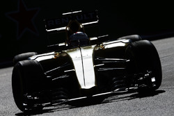 Кевін Магнуссен, Renault Sport F1 Team RS16