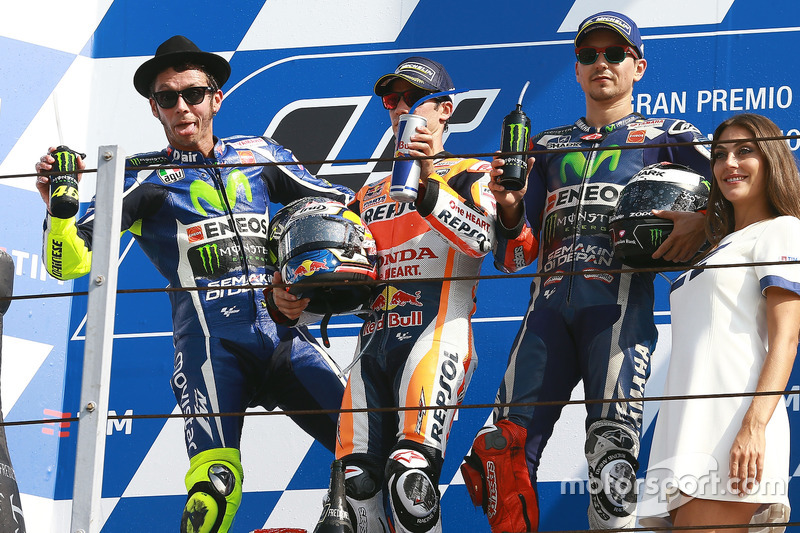 Podio: il vincitore della gara Dani Pedrosa, Repsol Honda Team, il secondo classificato Valentino Rossi, Yamaha Factory Racing, il terzo classificato Jorge Lorenzo, Yamaha Factory Racing