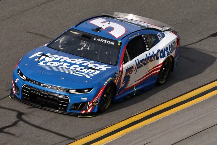 Kyle Larson, Hendrick Motorsports