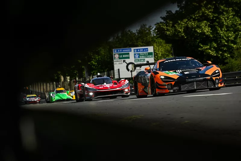 #10 Garage 59 McLaren 720S LMGT3 Evo : Antares Au, Thomas Fleming, Marvin Kirchhofer