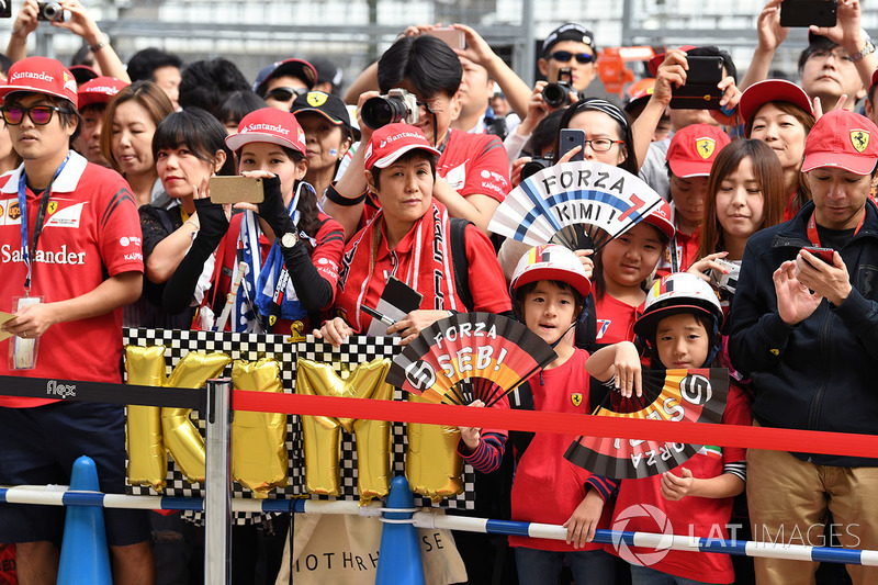 Ferrari fans