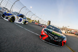 Pace-Laps: Martin Truex Jr., Furniture Row Racing, Toyota Camry Bass Pro Shops/5-hour ENERGY, Chase Elliott, Hendrick Motorsports, Chevrolet Camaro NAPA Auto Parts lead the field to the green