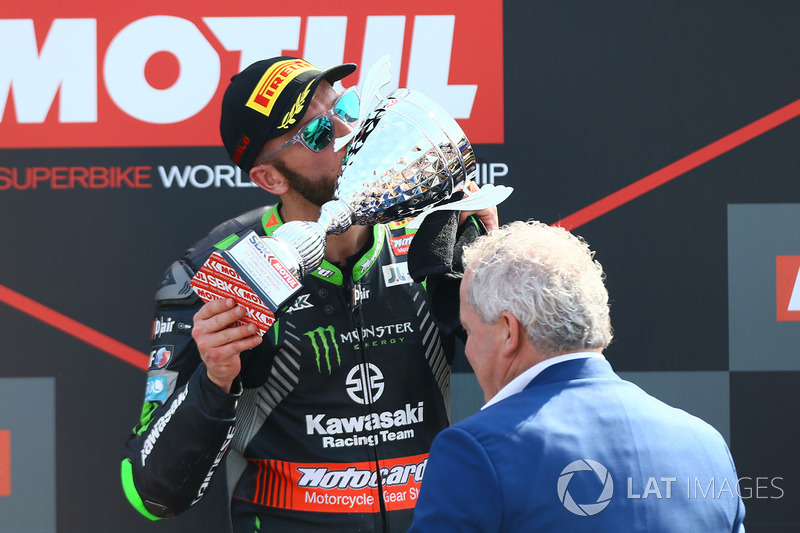 Podium: winnaar Tom Sykes, Kawasaki Racing