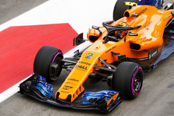 Stoffel Vandoorne, McLaren MCL33 Renault