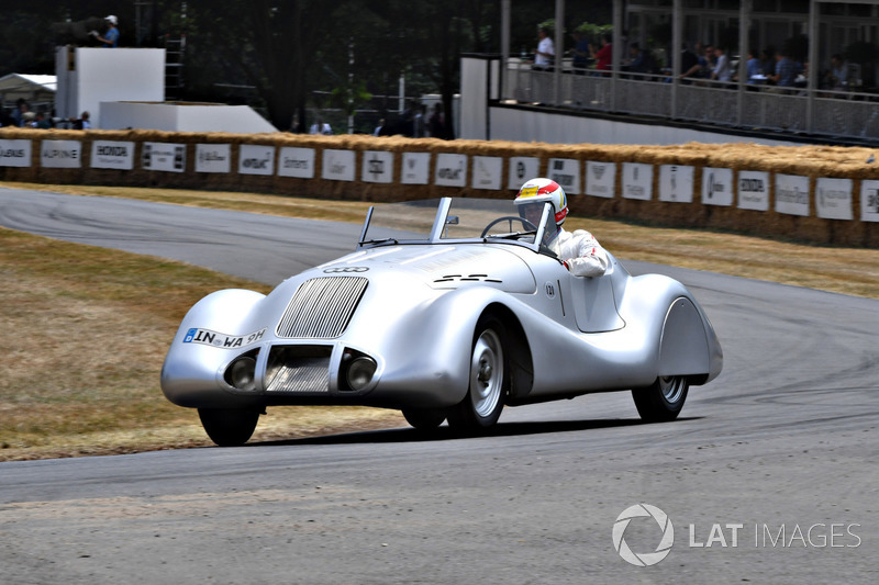 Tom Kristensen Wanderer W25 Streamliner