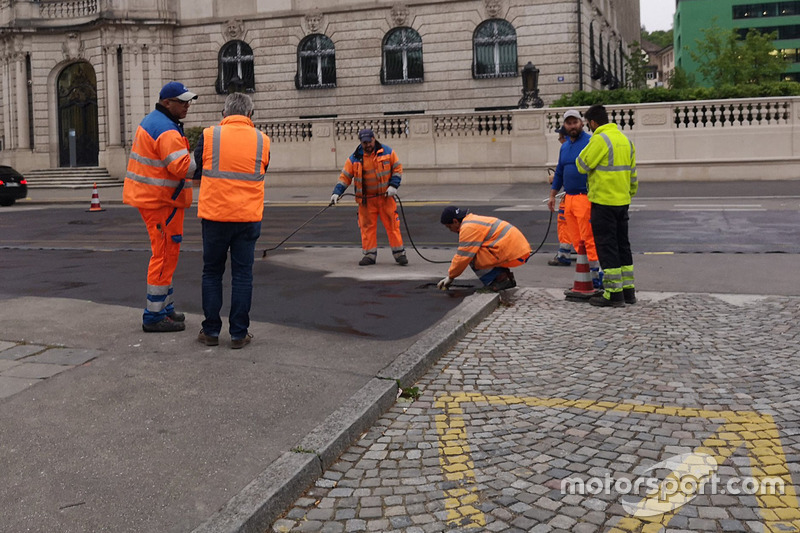 Travaux de construction sur la piste à Zurich