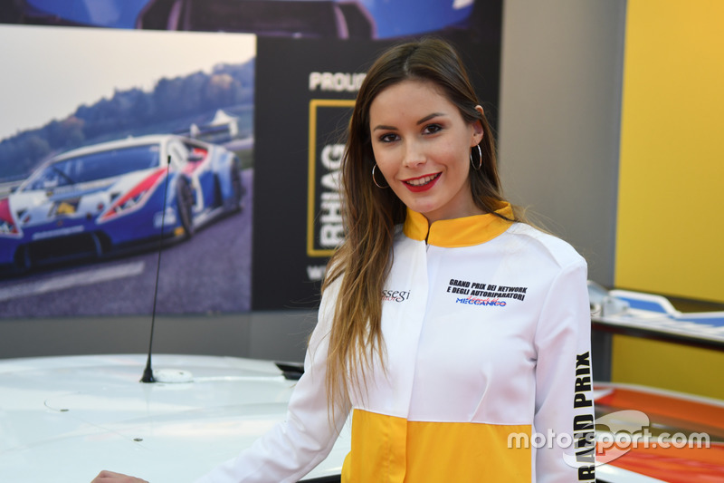 Ragazze del Motor Show di Bologna