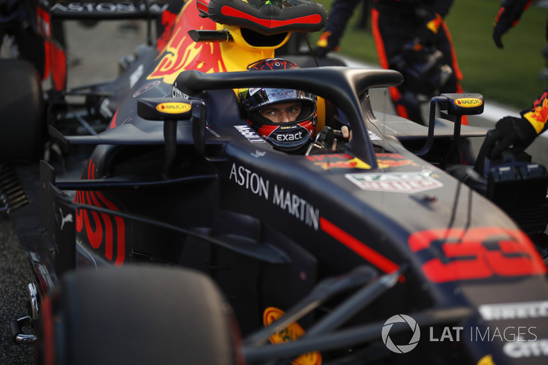 Max Verstappen, Red Bull Racing RB14 on the grid