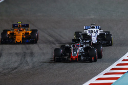 Ромен Грожан, Haas F1 Team VF-18 Ferrari, Ленс Стролл, Williams FW41 Mercedes,Стоффель Вандорн, McLa