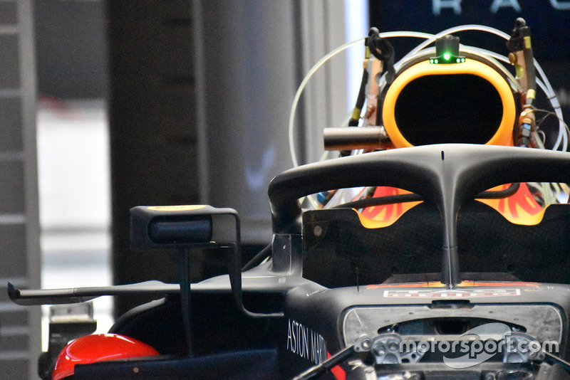 Red Bull Racing RB14, dettaglio dello specchietto