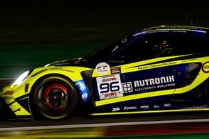#96 Rutronik Racing Porsche 911 GT3 R (992): Sven Müller, Patric Niederhauser, Alessio Picariello