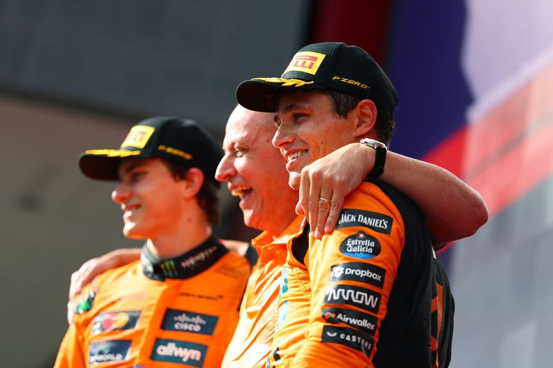 Lando Norris, McLaren, Oscar Piastri, McLaren