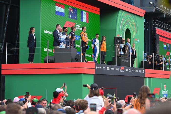 Oscar Piastri, McLaren, Max Verstappen, Red Bull Racing, Isack Hadjar, Racing Bulls Team