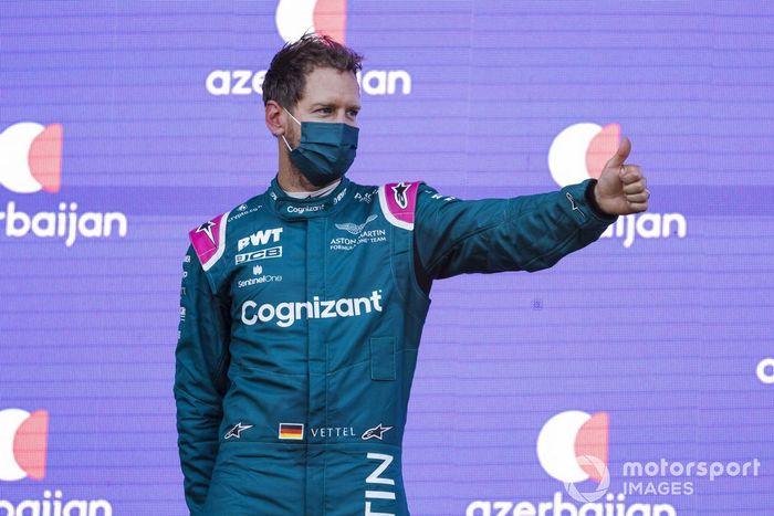 Podio: segundo lugar Sebastian Vettel, Aston Martin