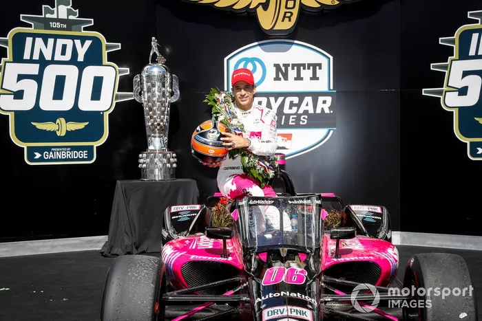 #105 Helio Castroneves 2021