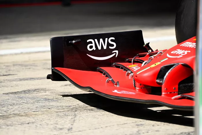 Detalle del alerón delantero del Ferrari SF21