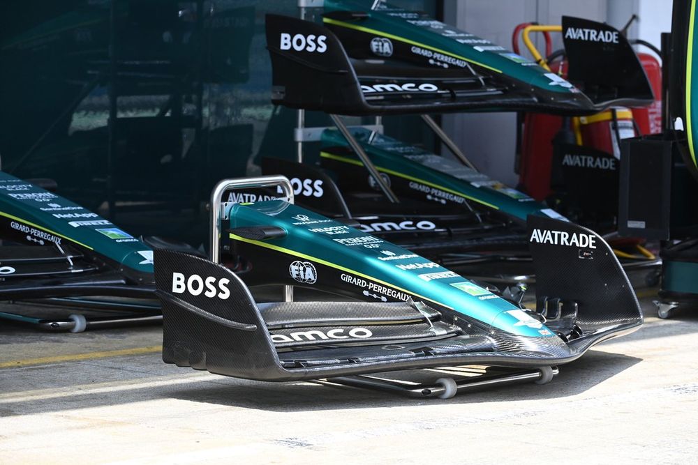 Detalles del morro y el alerón delantero del Aston Martin AMR23