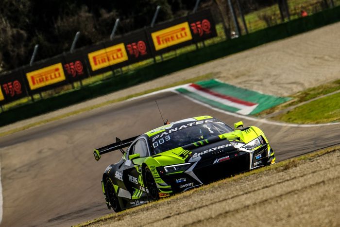 #46 Team WRT, Audi R8 LMS Evo II GT3: Nico Müller, Frédéric Vervisch, Valentino Rossi