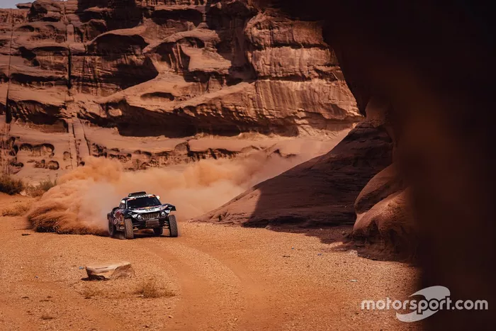 #300 X-Raid Mini JCW Team: Carlos Sainz, Lucas Cruz