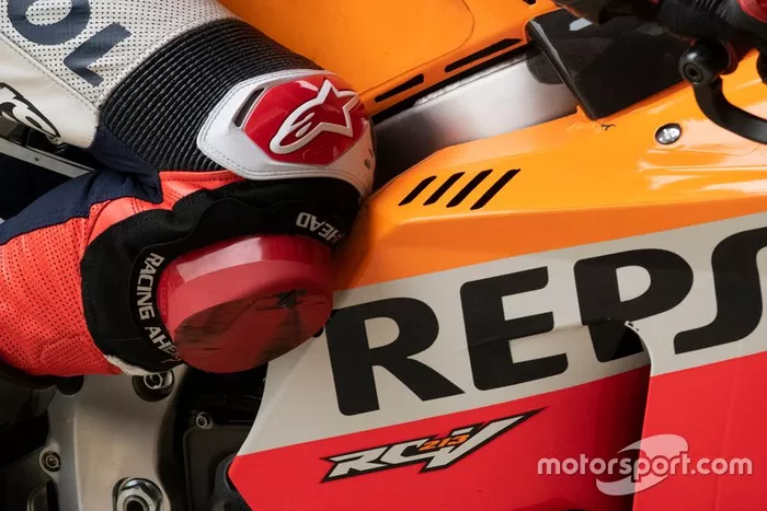Jorge Lorenzo, Repsol Honda Team, fuel tank