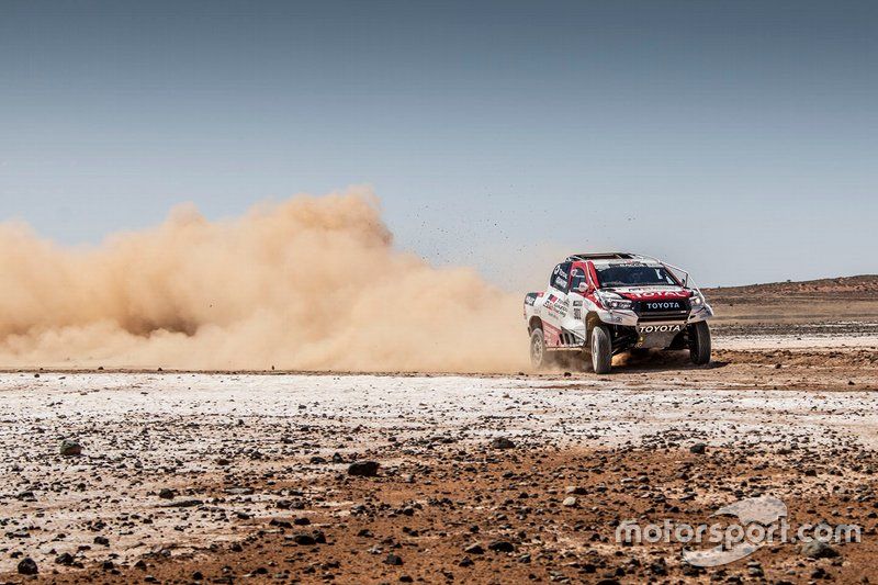 301# Toyota Gazoo Racing Toyota Hilux: Fernando Alonso, Giniel de Villiers