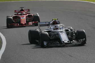 Charles Leclerc, Sauber C37 voor Sebastian Vettel, Ferrari SF71H