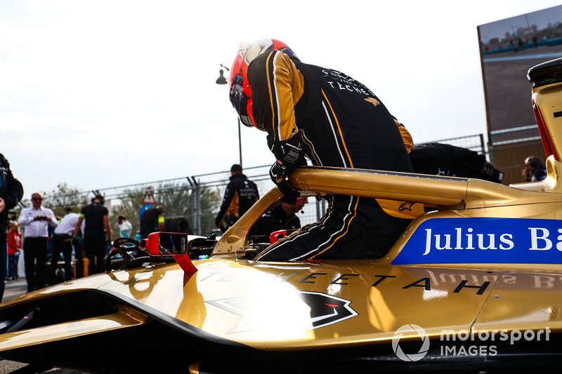 Jean-Eric Vergne, DS TECHEETAH climbs out of his DS E-Tense FE19 on the grid