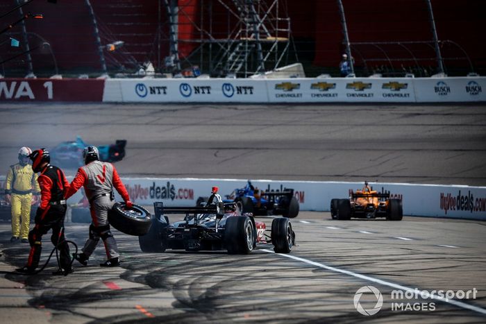 Will Power, Team Penske Chevrolet, Patricio O'Ward, Arrow McLaren SP Chevrolet