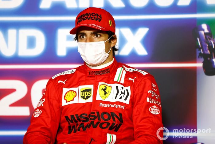 Carlos Sainz Jr., Ferrari, 3ª posición, en la rueda de prensa