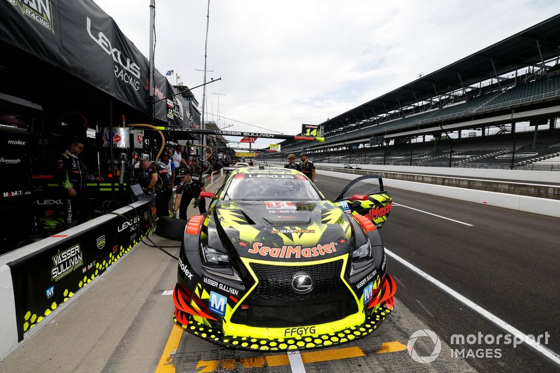 #14 VasserSullivan Lexus RC F GT3: Jack Hawksworth, Ben Barnicoat