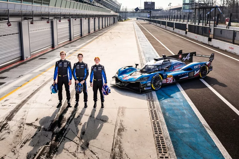 #35 Alpine Endurance Team Alpine A424: Charles Milesi, Ferdinand Habsburg, Paul-Loup Chatin
