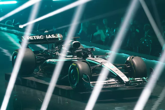 Mercedes F1 W16