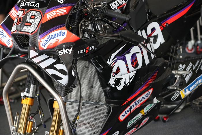 Гоночный велосипед Aprilia