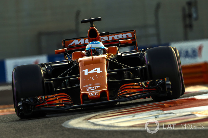2017: McLaren MCL32 Honda (одно шестое место, 9-е место в КК)