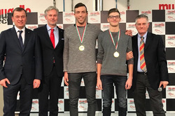 Consegna di riconoscimenti durante l'evento