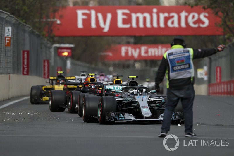 Valtteri Bottas, Mercedes-AMG F1 W09 EQ Power+ and marshal