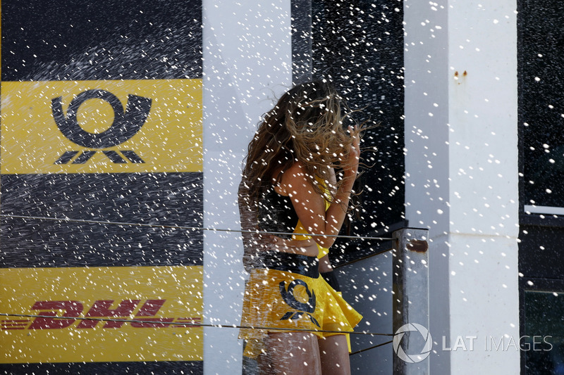 Rajtrácslányok - DTM - Zandvoort