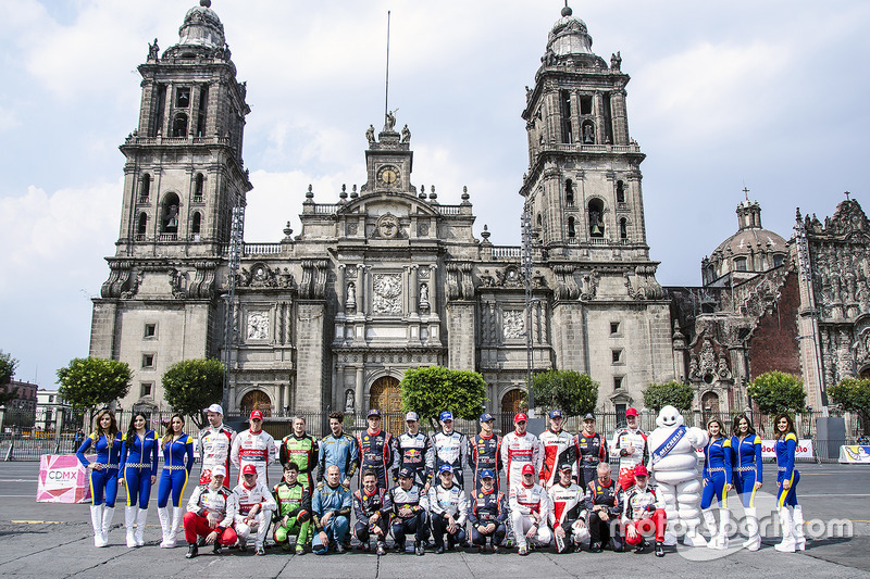Foto de grupo de pilotos