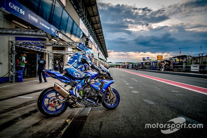#94 GMT94 YAMAHA, Yamaha R1: David Checa, Niccolò Canepa, Mike Di Meglio
