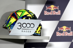 Le casque de Valentino Rossi, Yamaha Factory Racing pour fêter les 3000 courses