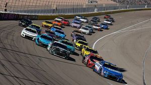 Resumen de la carrera: Un piloto cierra la ronda por el campeonato con una victoria en Las Vegas