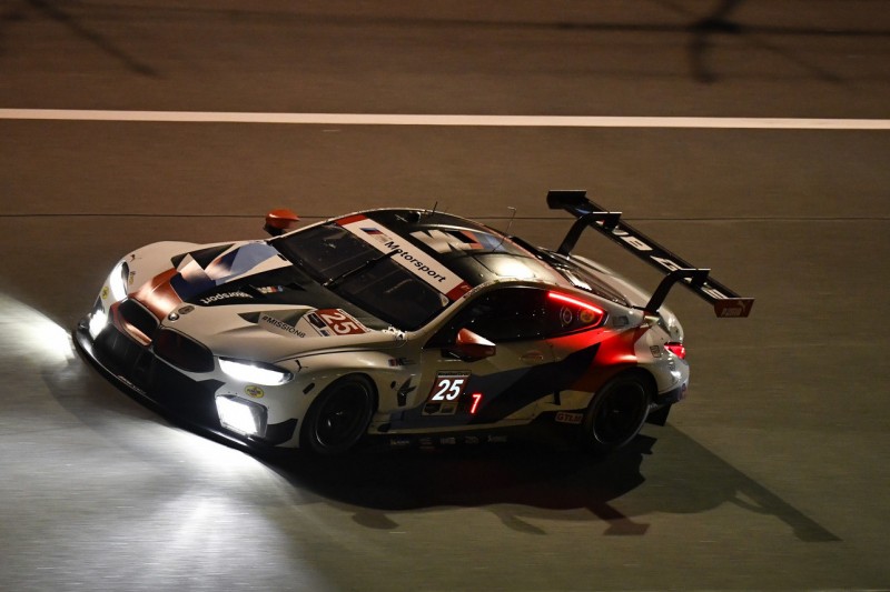 Für Charly Lamm: BMW gewinnt GTLM-Chaos in Daytona